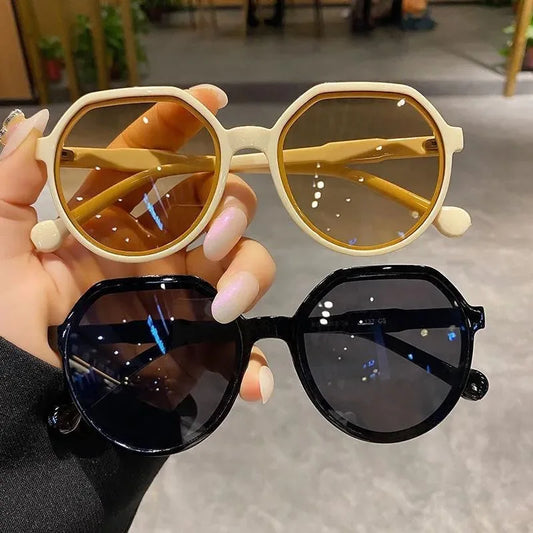 Aura Classic Round Sunglasses